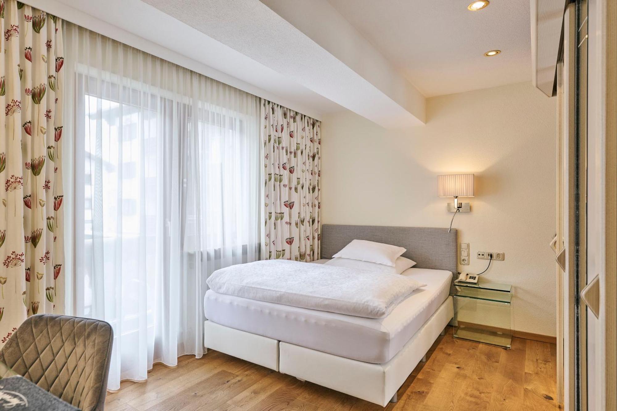 Hotel Garni Sursilva Lech am Arlberg Luaran gambar